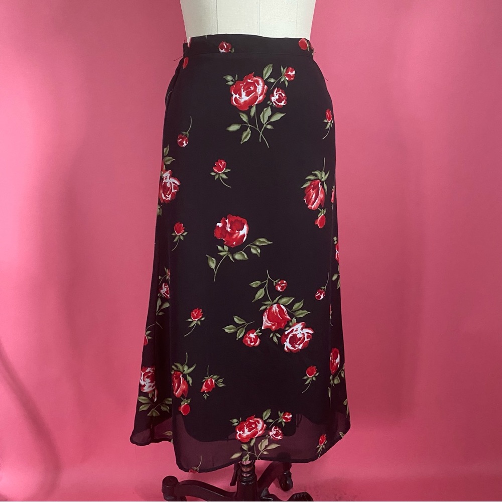 Vintage 90s/Y2K Goth CottageCore Rose Printed High Waisted Charming Maxi Skirt M